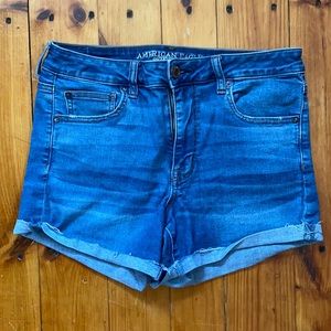 American Eagle, high-rise shorts
